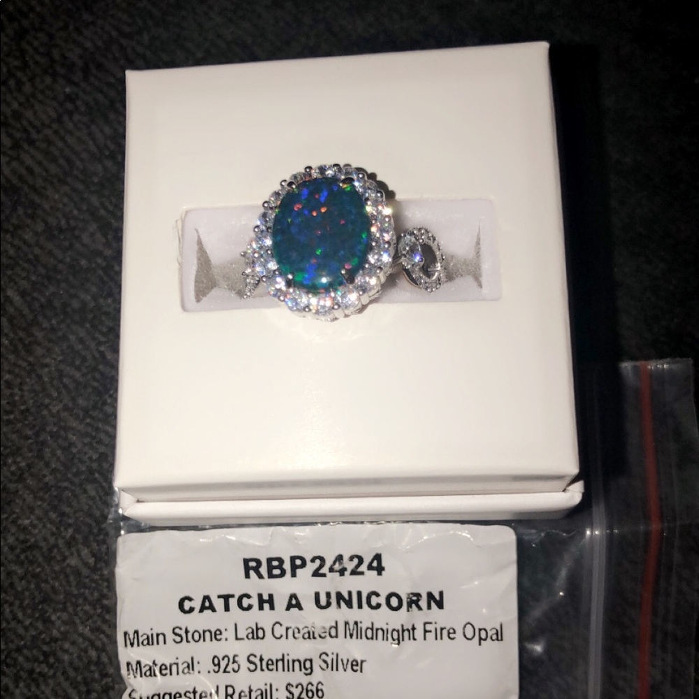 Ring bomb party ring size 7
